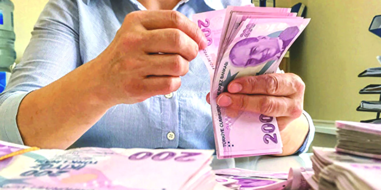 Memurun Fazla Mesai Ücreti Yüzde 20 Artıyor! Ocakta Saati 19,85 TL Oluyor