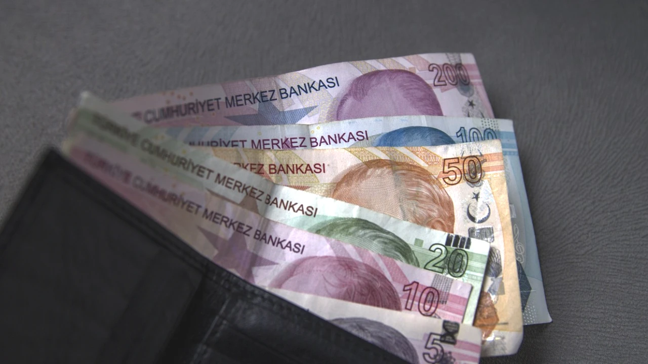 Vakıfbank, Ziraat, Halkbank ve Garanti BBVA Emekliye Kaç TL Promosyon Veriyor?