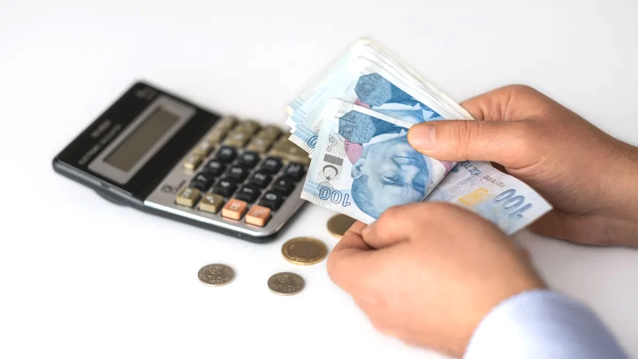 Emekli Promosyonunda Ekim Yarışı! QNB, Garanti BBVA, ING ve DenizBank Ne Veriyor?