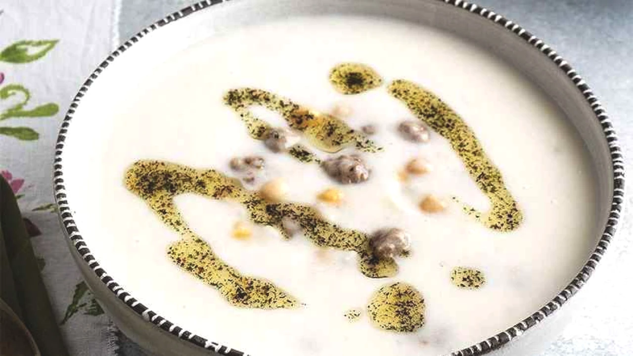 Evde Urfa Usulü Lebeniye Çorbası! Nohut Kadar Köftelerin Sırrı Terbiyede