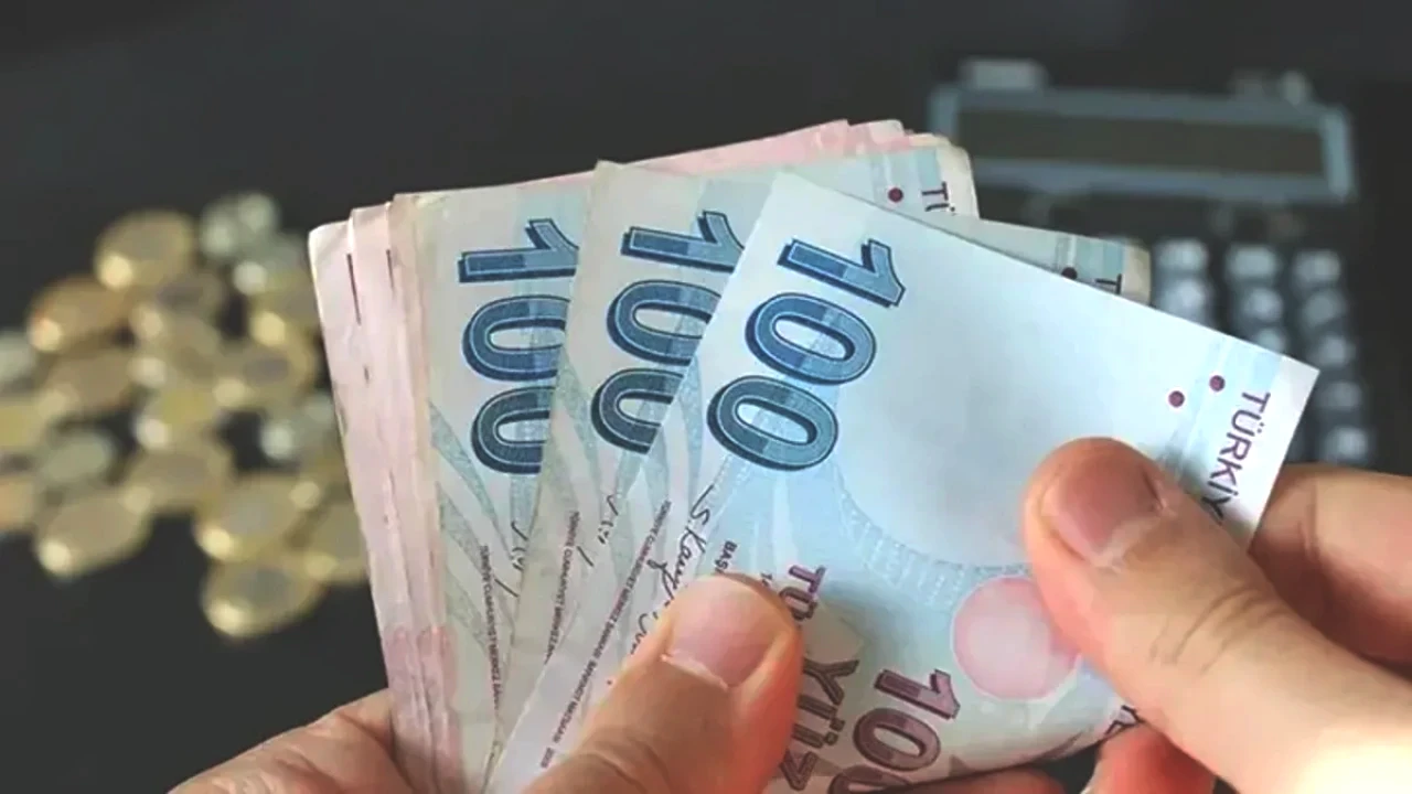 Aynı İşi Yapana Farklı Zam Yapılır mı? Yargıtay'dan Emsal Ücret Kararı