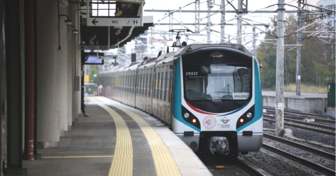 29 Ekim'de Bu Hatlar Ücretsiz! Marmaray, Başkentray ve İZBAN'da Bedava Yolculuk