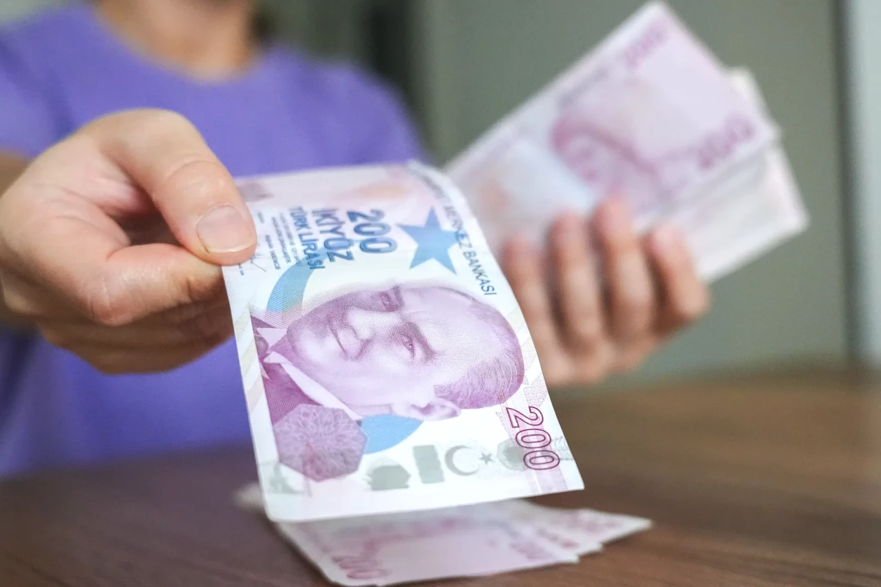 Asgari Ücrette 4 Senaryo! Net Maaş 35 Bin mi, 37,5 Bin TL mi Olacak?